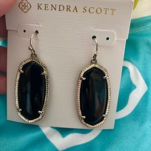 Kendra Scott Jewelry - Kendra Scott Elle Gold Drop Earrings in Black Kendra Scott Jewelry - Kendra Scott Elle Gold Drop Earrings in Black